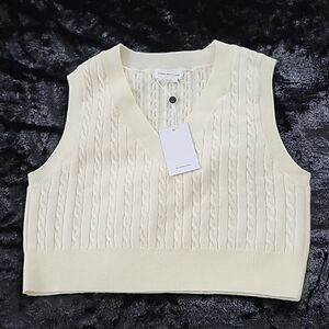 Lovers + Friends Cream/ Off white Cropped Sweater Vest